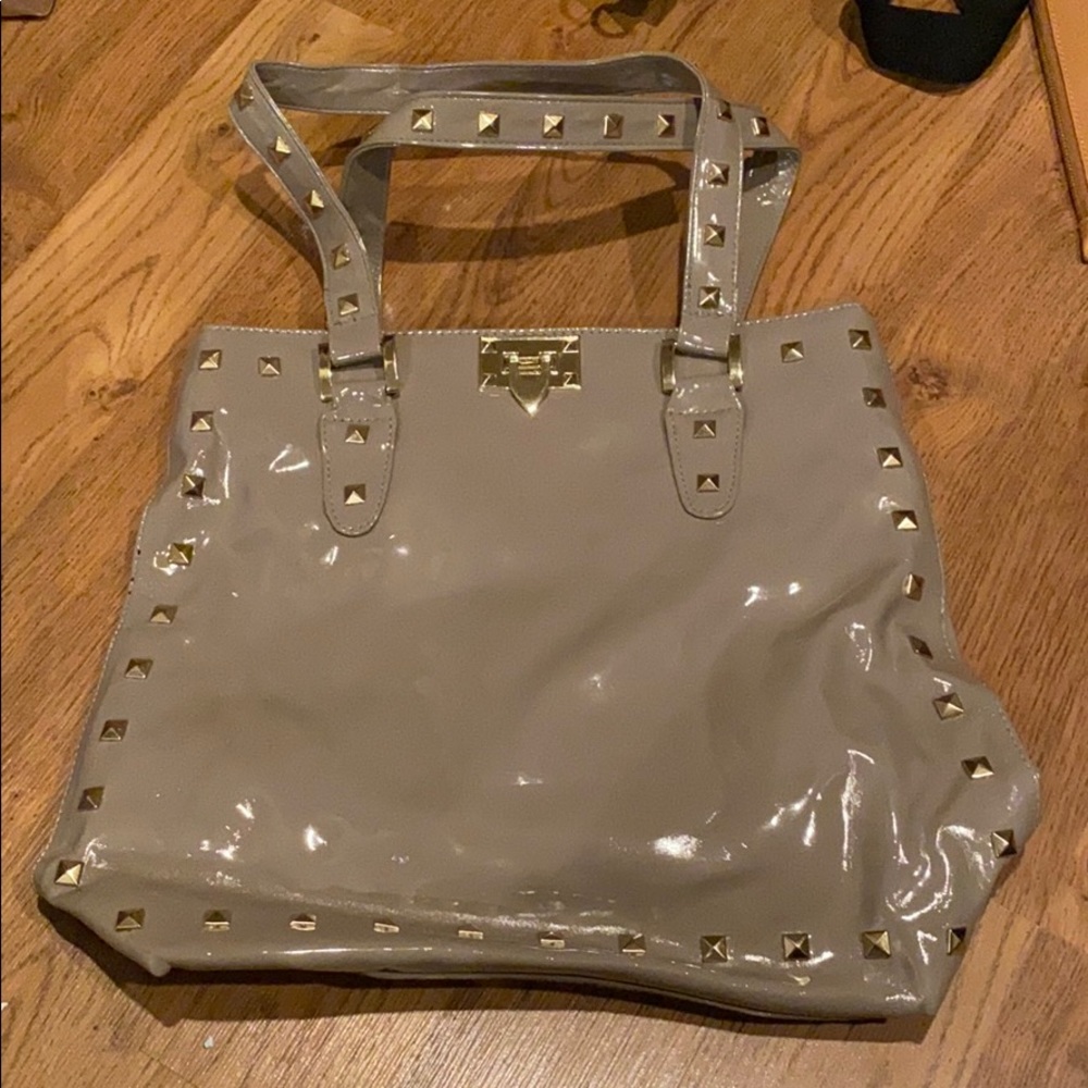 Bueno tote bag